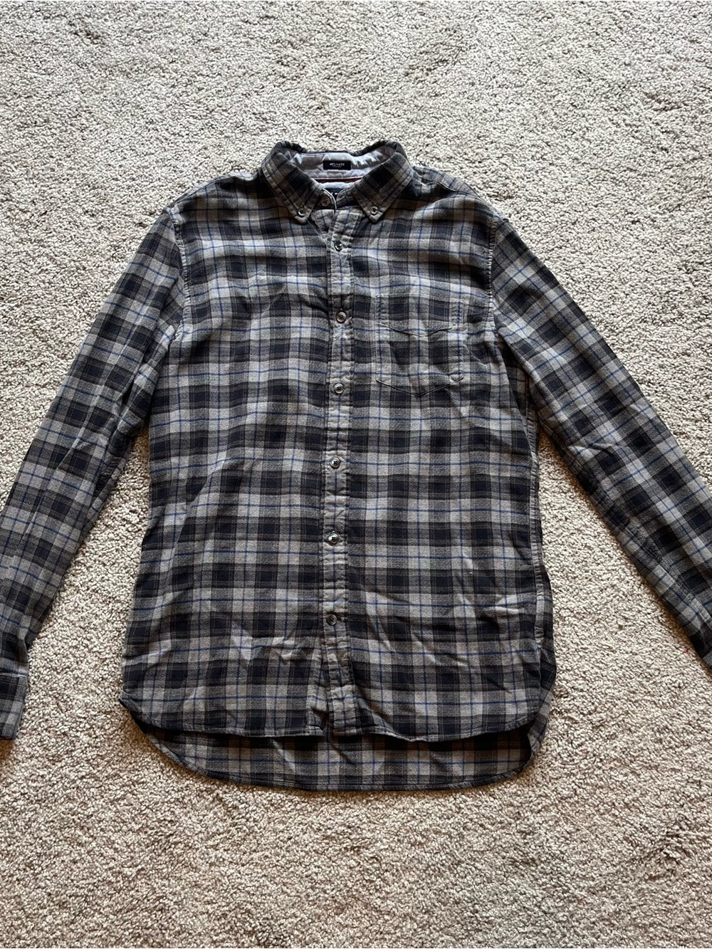 Tommy Hilfiger Men's Gray and Black Plaid Button-Down Shirt